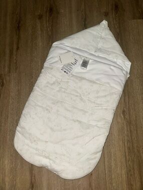Givenchy Cream-Accented White Quilted Baby Sleeping Sack